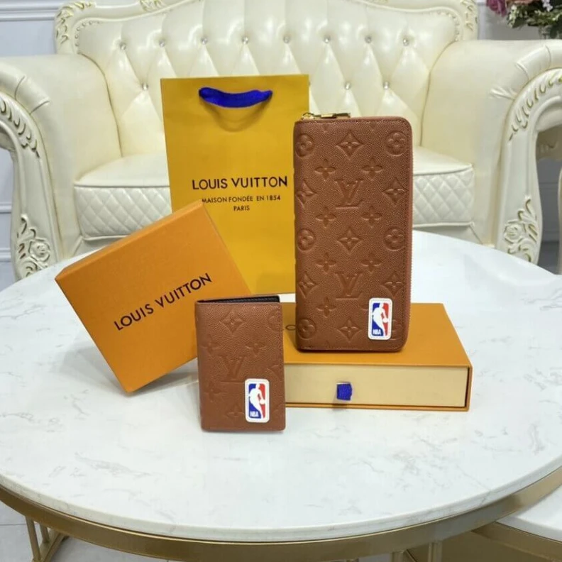 Replica bags Outside p Louis Vuitton LVXNBA Pocket Organizer Brown