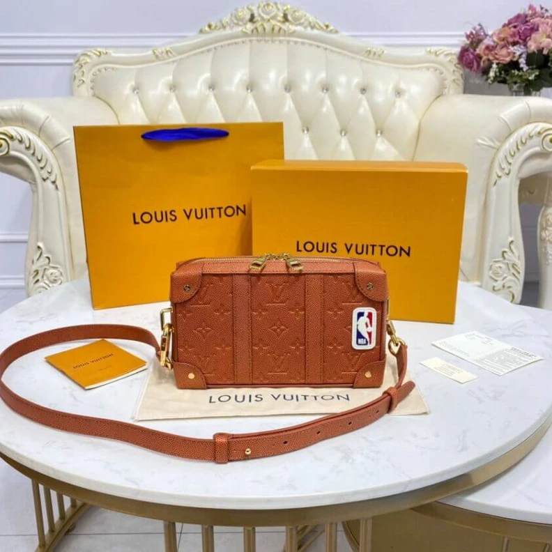 Replica bag Textile l Louis Vuitton LVXNBA Soft Trunk Wearable Wallet