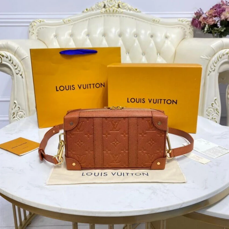 Replica bag Textile l Louis Vuitton LVXNBA Soft Trunk Wearable Wallet