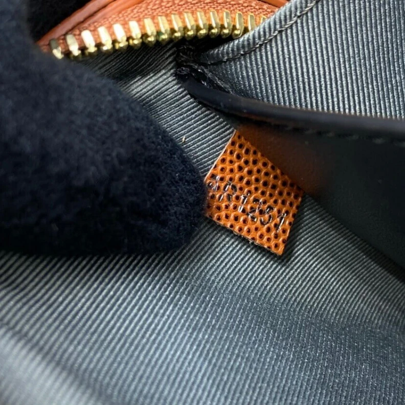 Replica bag Textile l Louis Vuitton LVXNBA Soft Trunk Wearable Wallet