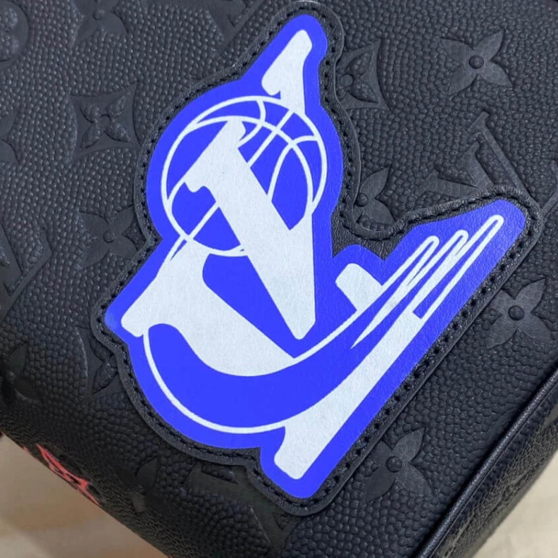 Mythick ru Cowhidele Louis Vuitton LVxNBA Cloakroom Dopp Kit Black