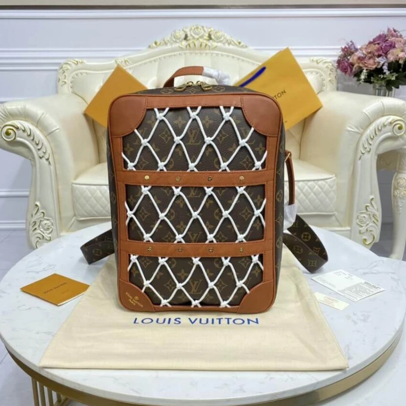 Mythick ru Strap: Re Louis Vuitton LVxNBA Shoes Box Backpack