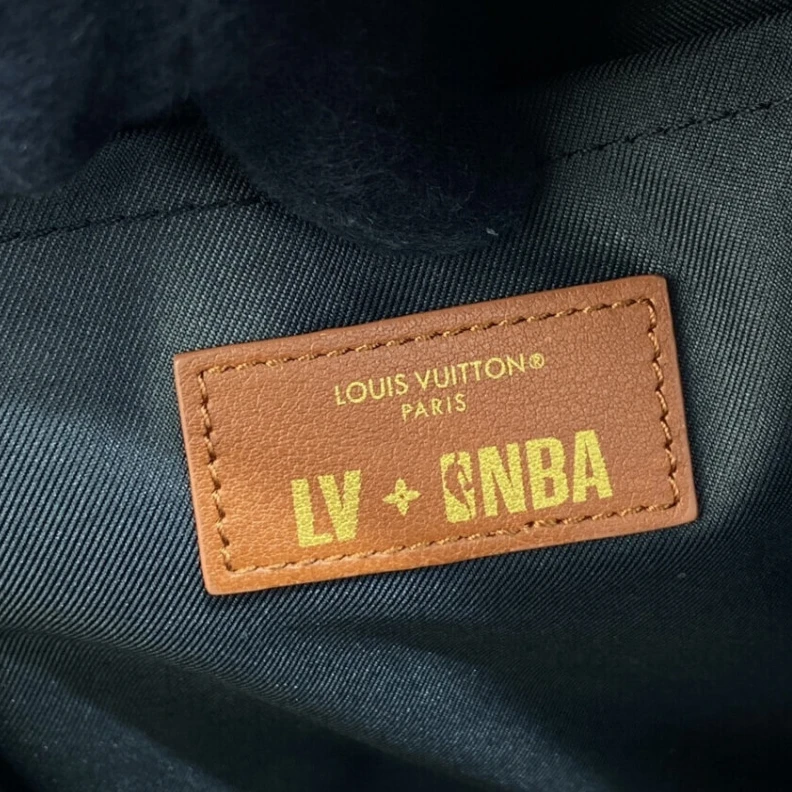 Mythick ru Strap: Re Louis Vuitton LVxNBA Shoes Box Backpack