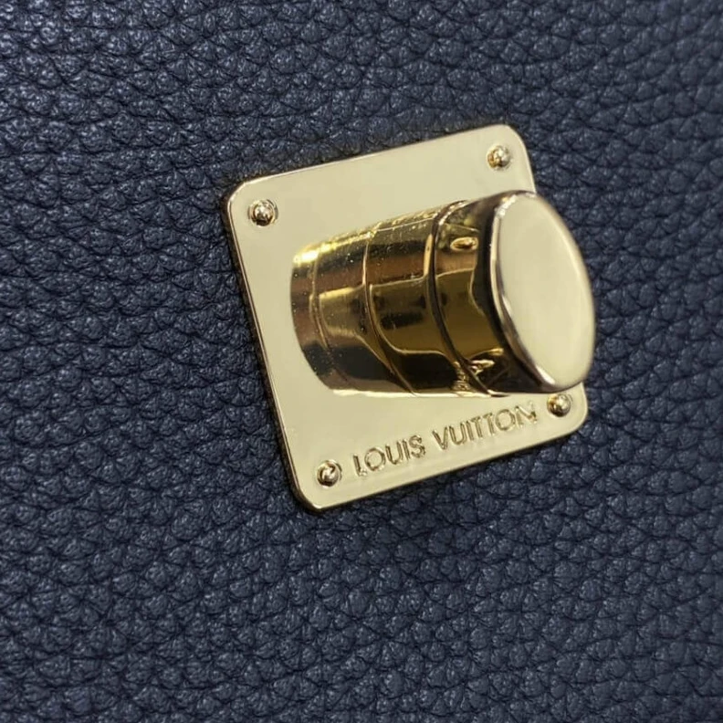 Top lv The Lockme Louis Vuitton Lockme Bucket Black