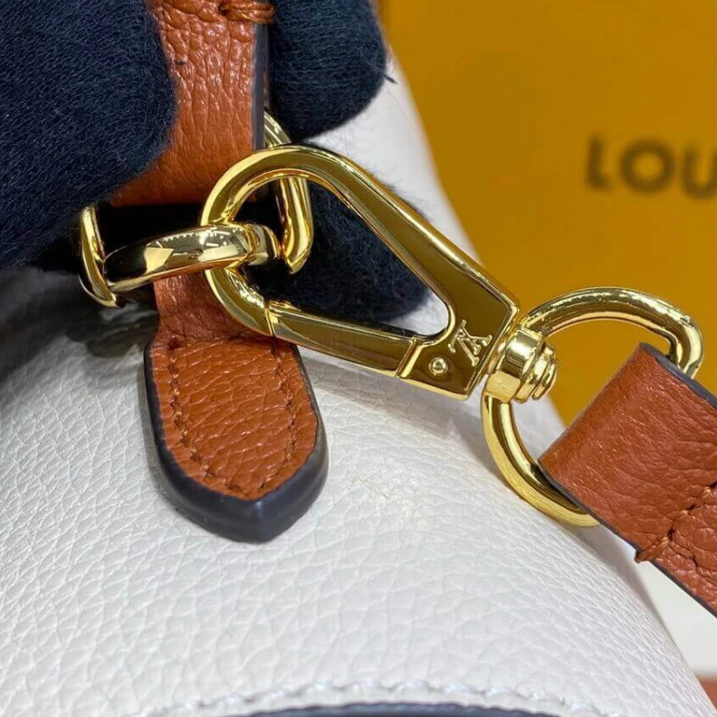 Mythick Microfibe Louis Vuitton Lockme Ever BB Smokey Quartz Caramel
