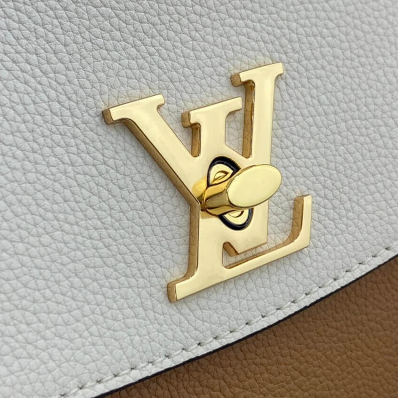 Mythick ru Softcalfs Louis Vuitton Lockme Ever BB White Brown