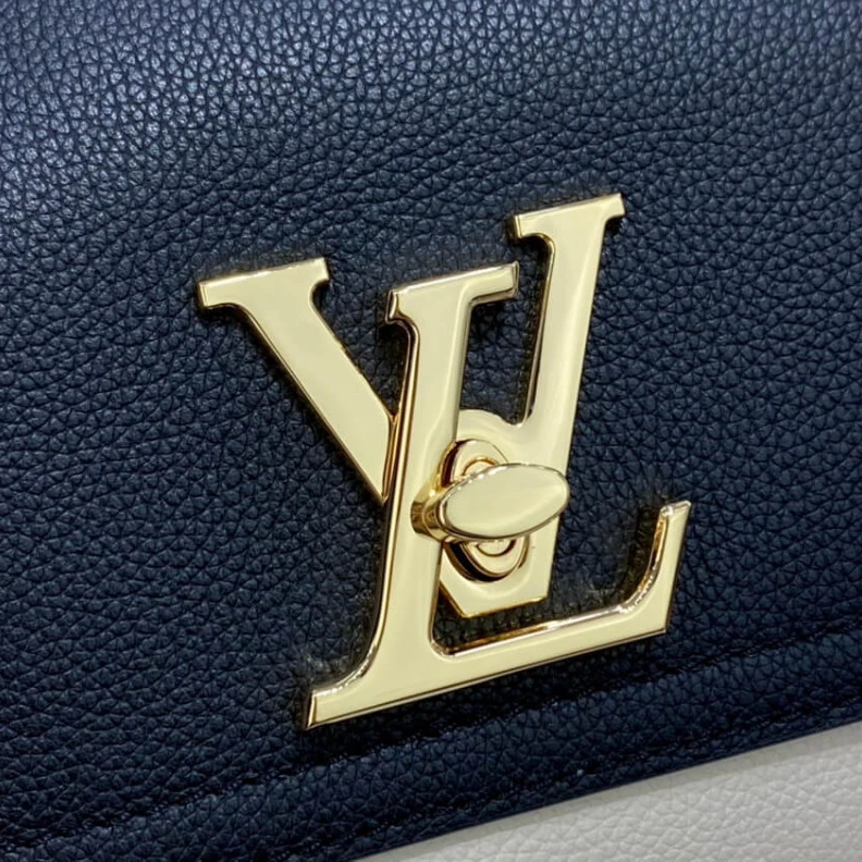 Mythick.ru Strap: Re Louis Vuitton Lockme Tender Black
