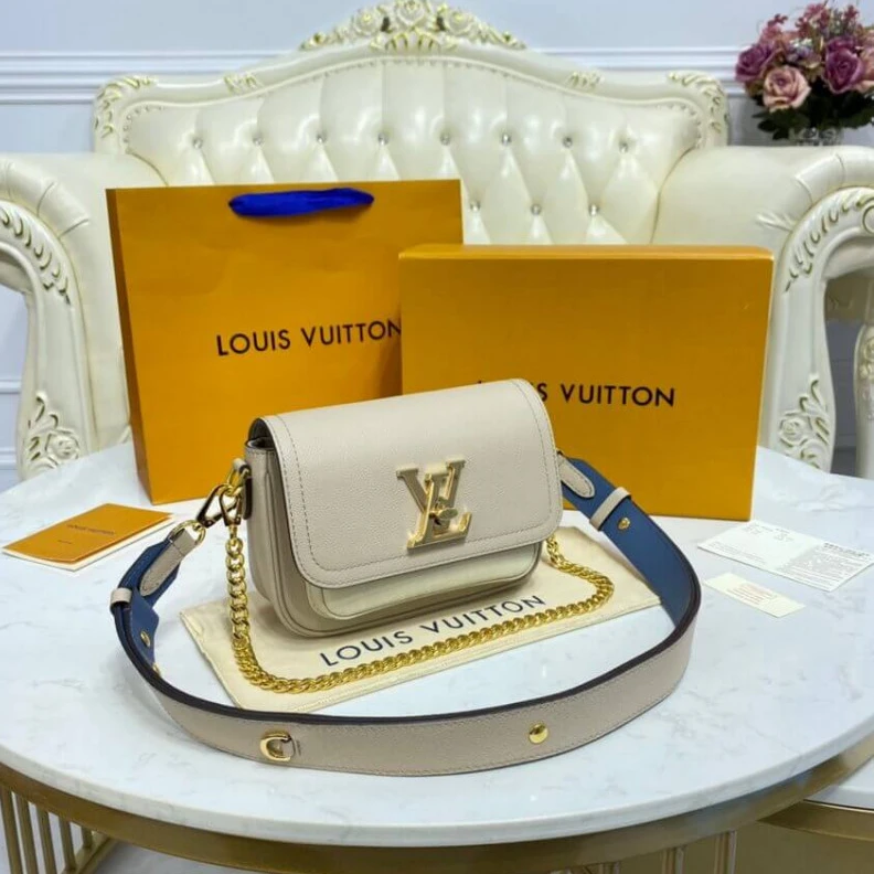 Mythick.ru Grained c Louis Vuitton Lockme Tender Greige