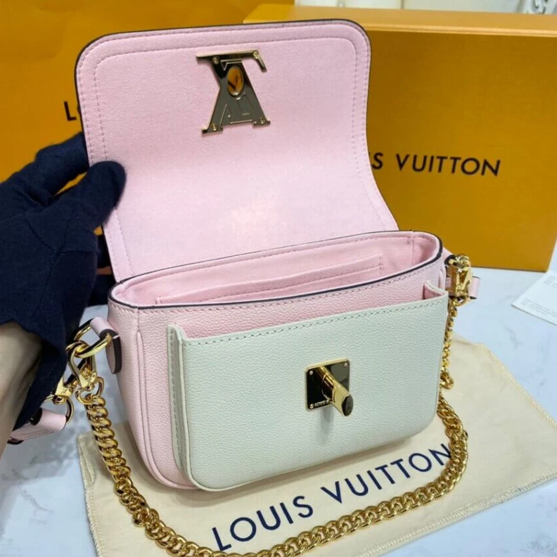 Replica bags lv Strap: Re Louis Vuitton Lockme Tender Pink