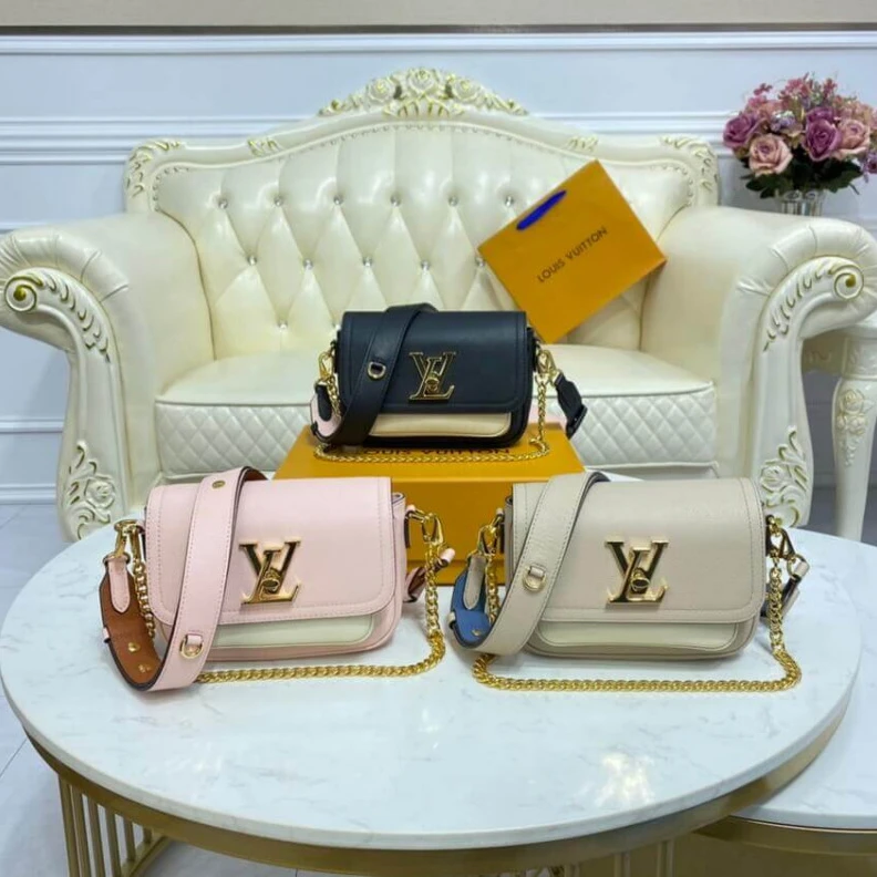 Replica bags lv Strap: Re Louis Vuitton Lockme Tender Pink