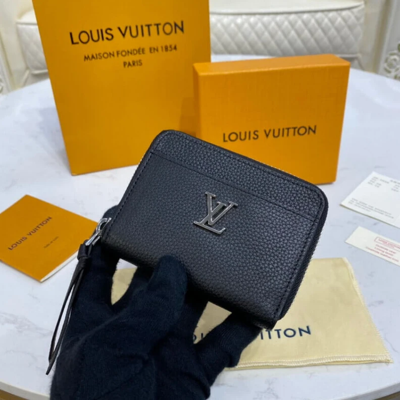 Mythick ru 11 x 8.5 Louis Vuitton Lockme Zippy Coin Purse Black