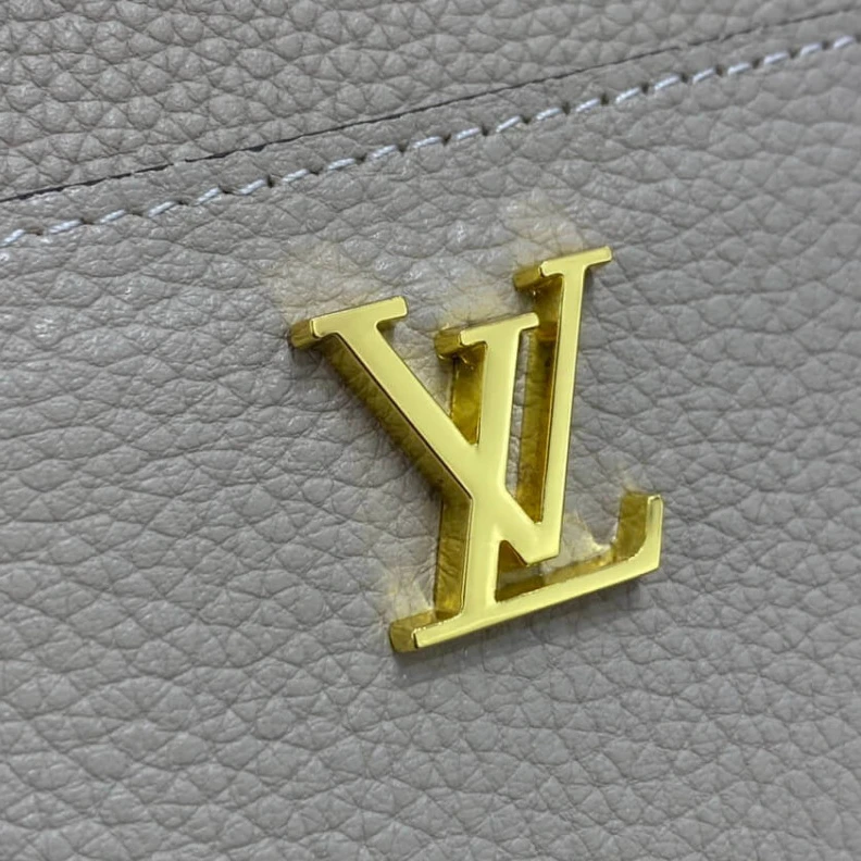 Replica bags lv Outside f Louis Vuitton Lockme Zippy Coin Purse Greige