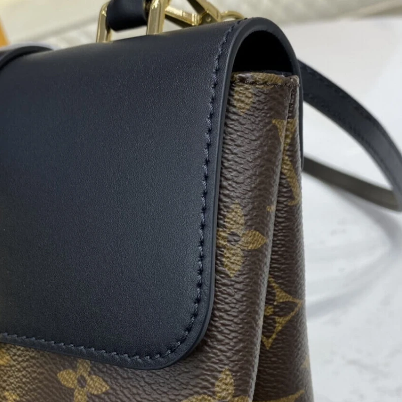 Top lv Monogram LV Locky BB Black