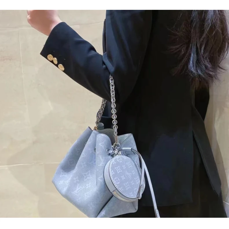 Lv belts replica Round coi Louis Vuitton Mahina Bella Tote Bag Bleu Horizon