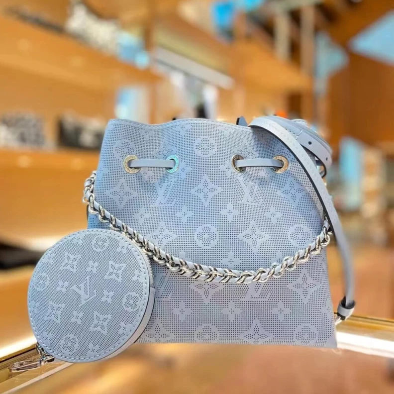 Lv belts replica Round coi Louis Vuitton Mahina Bella Tote Bag Bleu Horizon