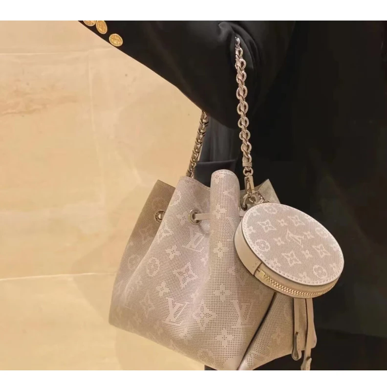 Replica bags lv Strap dro Louis Vuitton Mahina Bella Tote Bag Gris Souris Gray