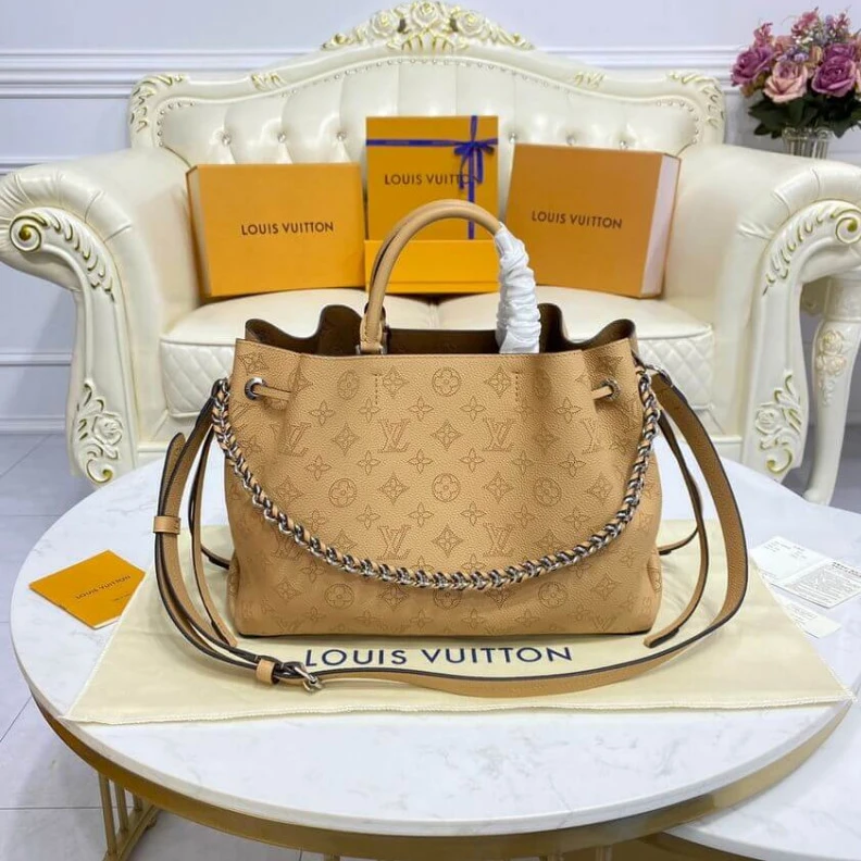 Mythick ru Chain dro Louis Vuitton Mahina Calf Leather Bella Tote Arizona Brown