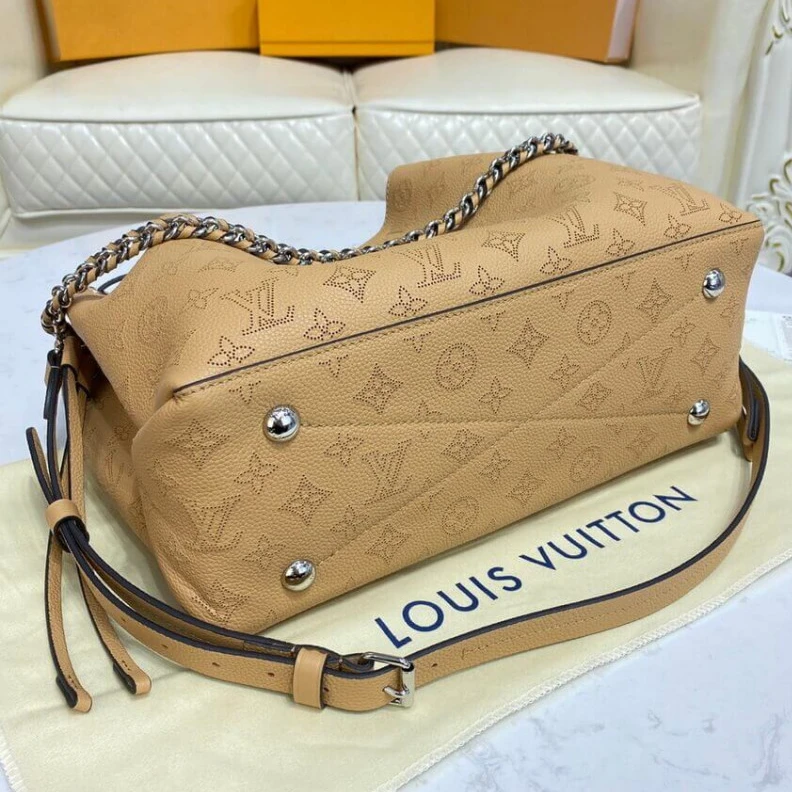 Mythick ru Chain dro Louis Vuitton Mahina Calf Leather Bella Tote Arizona Brown