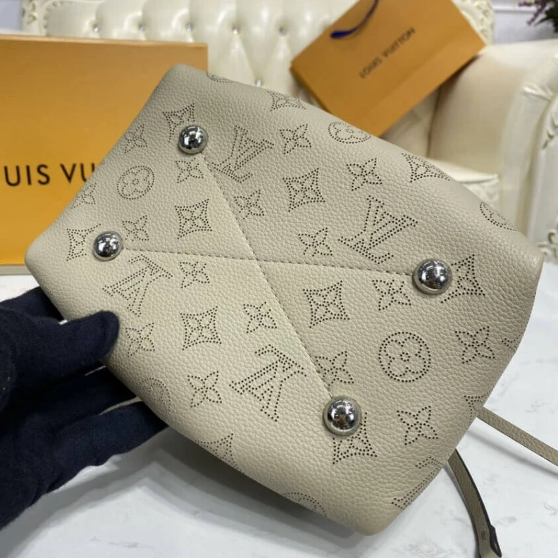 Replica bags lv Microfibe Louis Vuitton Mahina Leather Bella Galet