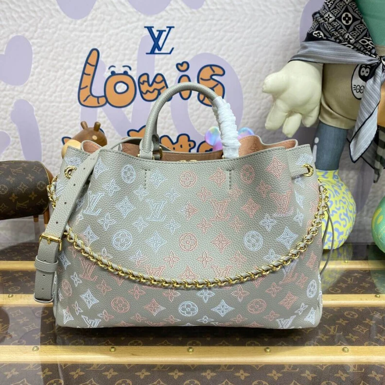 Mythick 4 protect Louis Vuitton Mahina Leather Bella Tote Gray