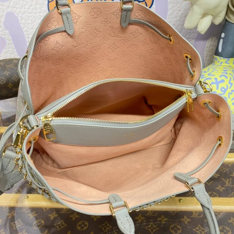 Mythick 4 protect Louis Vuitton Mahina Leather Bella Tote Gray