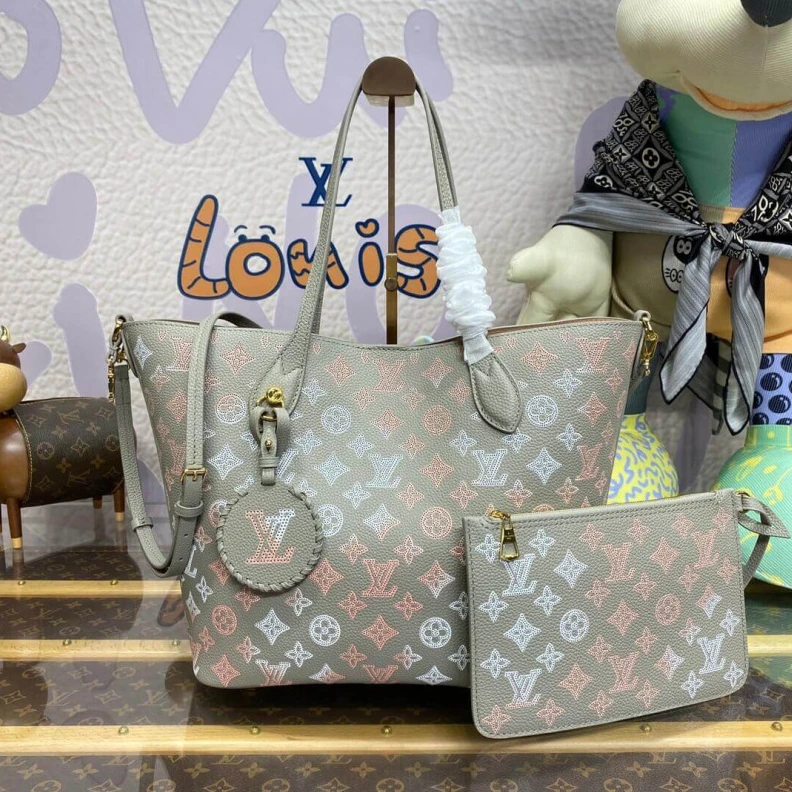 Mythick.ru Inside re Louis Vuitton Mahina Leather Blossom MM Bag Gray