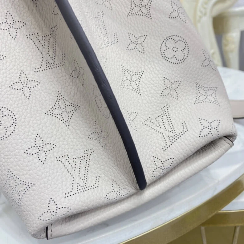 Top lv Brume Gra Louis Vuitton Mahina Leather Muria