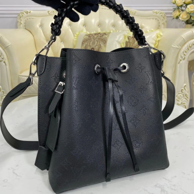 Mythick Microfibe Louis Vuitton Mahina Perforated Calf Leather Muria Black