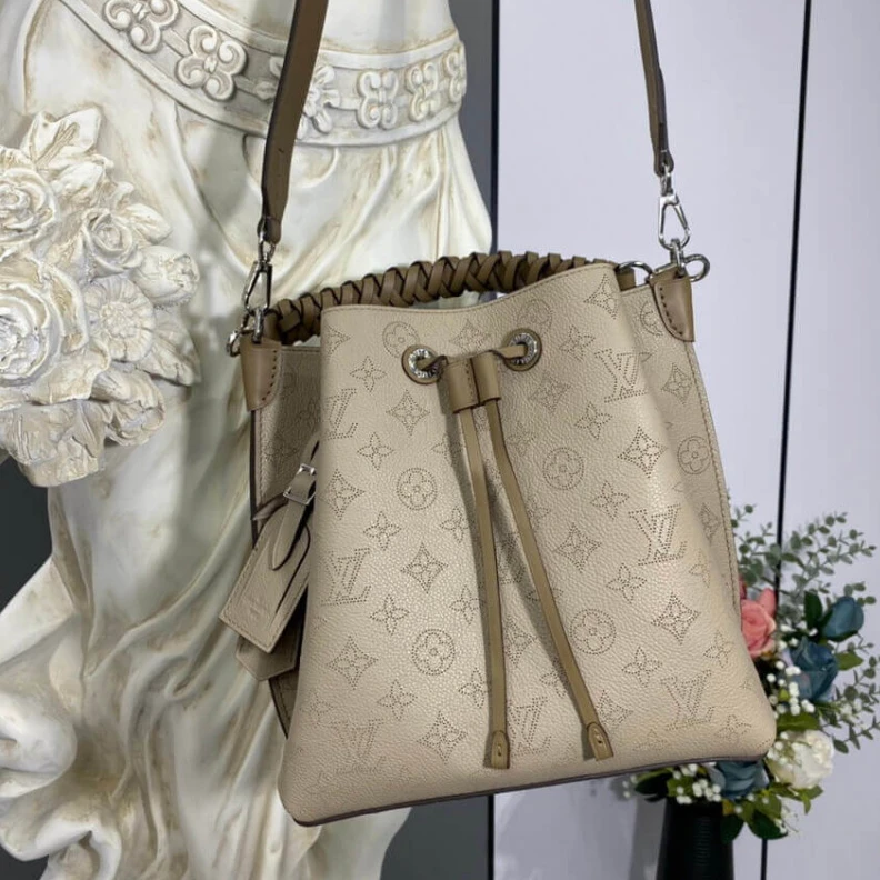 Replica bag Microfibe Louis Vuitton Mahina Perforated Calf Leather Muria Galet Gray