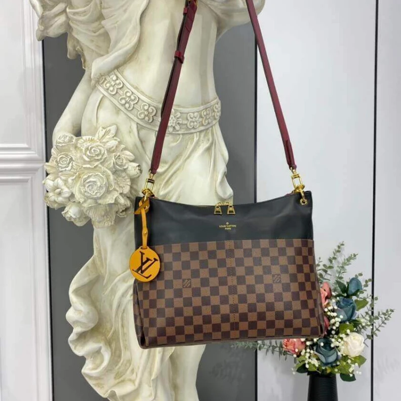 Louis vuitton locations Strap Drop Louis Vuitton Maida Hobo Black