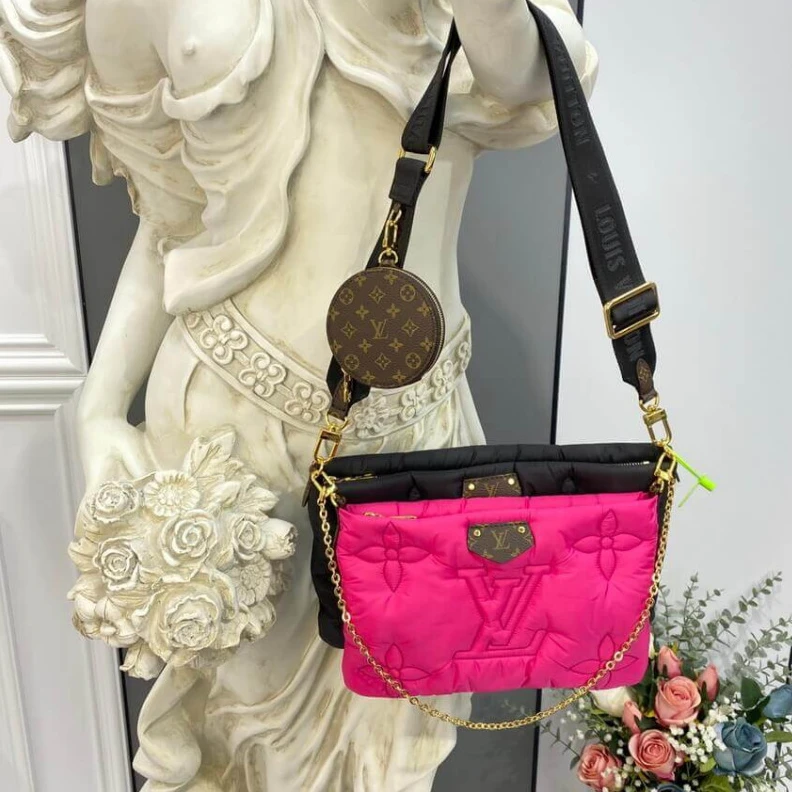 Mythick Dring on Louis Vuitton Maxi Multi Pochette Accessoires Black Fuchsia