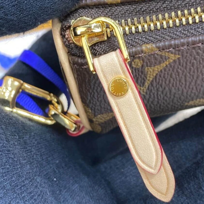 Replica bag The Micro Louis Vuitton Micro Papillon Bag Charm