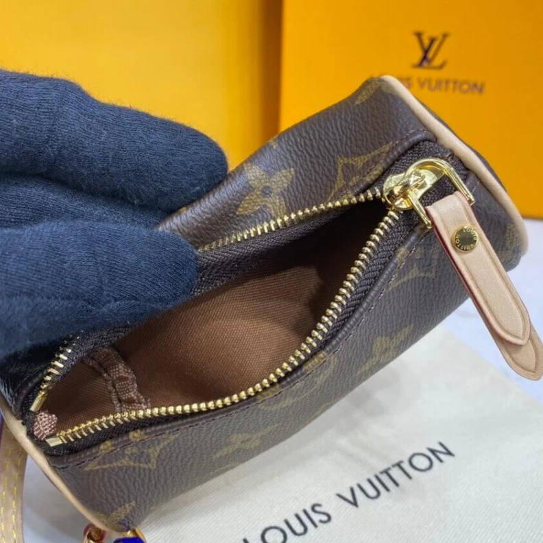 Replica bag The Micro Louis Vuitton Micro Papillon Bag Charm