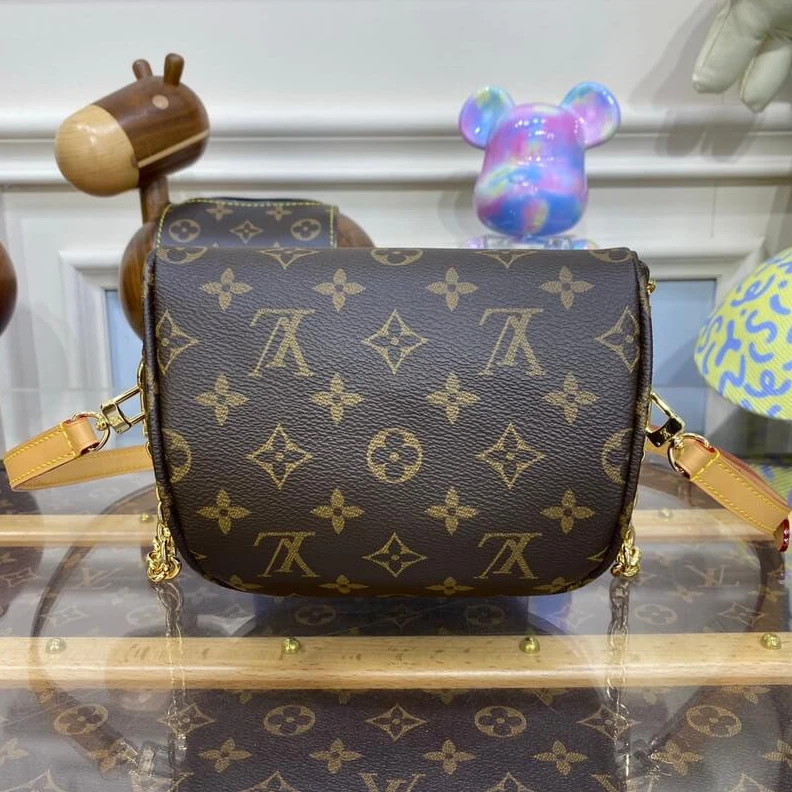 Mythick ru Louis Vuitton Mini Bumbag