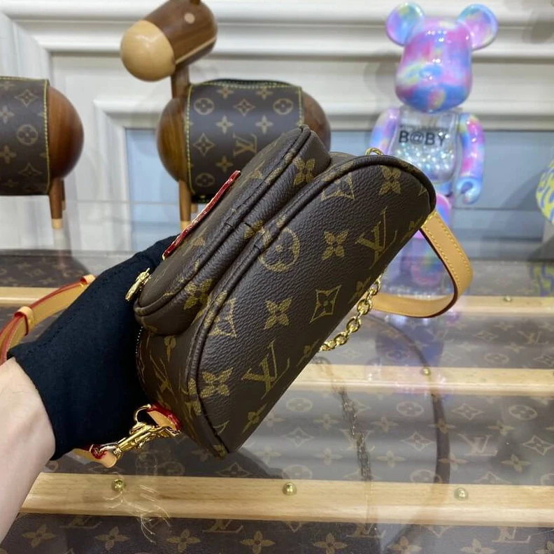 Mythick ru Louis Vuitton Mini Bumbag