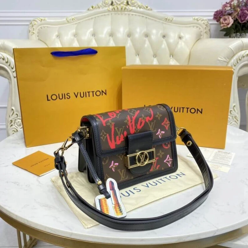 Mythick.ru Monogram Louis Vuitton Mini Dauphine