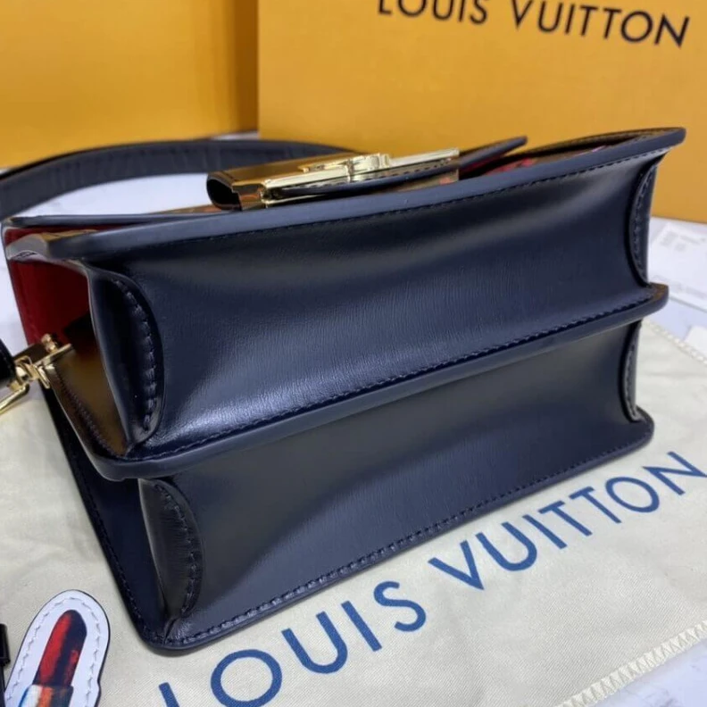 Mythick.ru Monogram Louis Vuitton Mini Dauphine