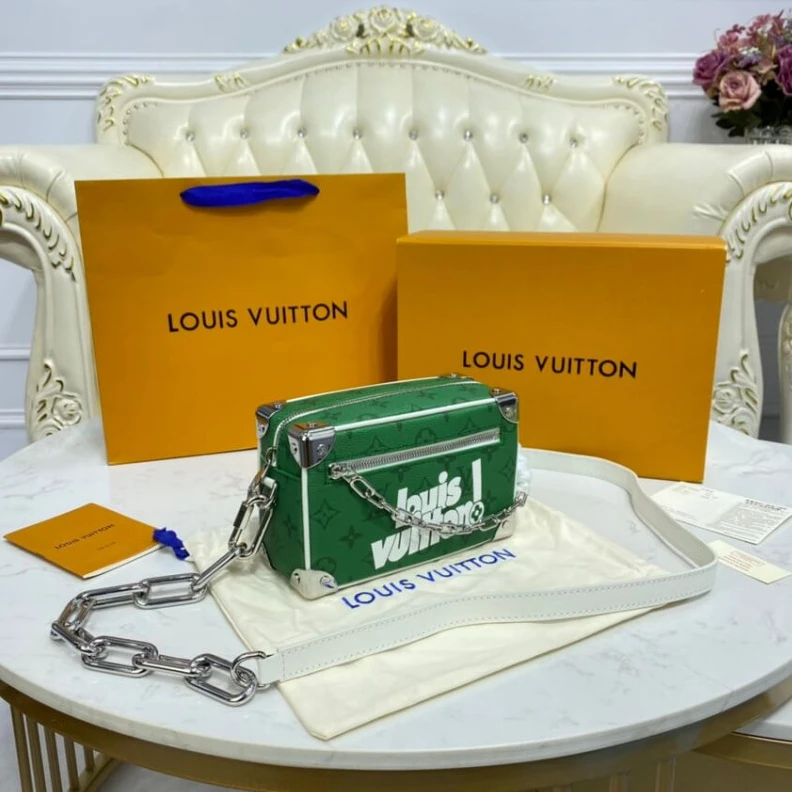 Mythick.ru Outside z Louis Vuitton Mini Soft Trunk Green