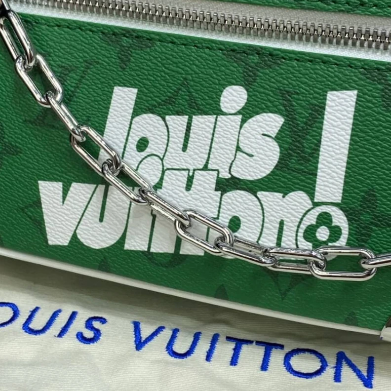 Mythick.ru Outside z Louis Vuitton Mini Soft Trunk Green