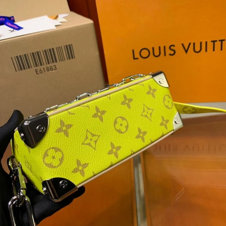 Top lv Strap dro Louis Vuitton Mini Soft Trunk Yellow
