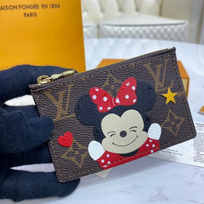 4 creditc Louis Vuitton Minnie Mouse Coin & Card Holder