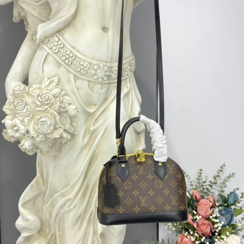 Mythick ru 25 x 19 x LV Monogram Alma BB Black