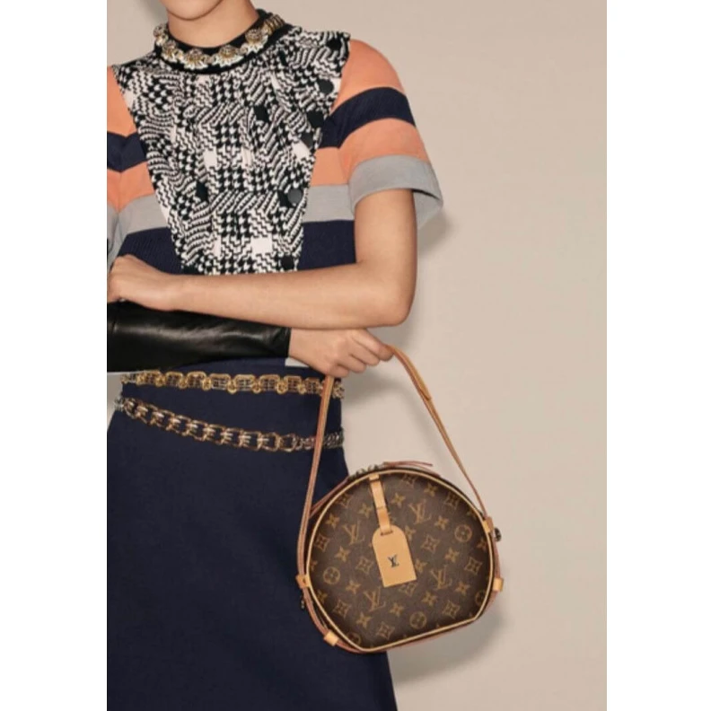 Mythick ru Outside f LV Monogram Boite Chapeau Souple MM