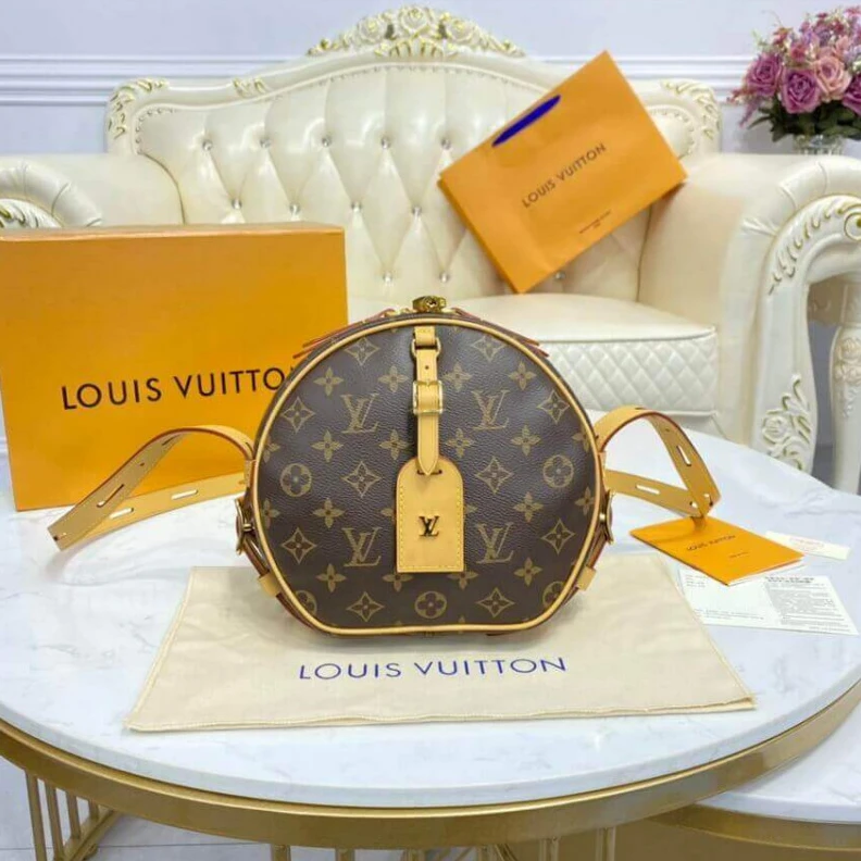 Mythick ru Outside f LV Monogram Boite Chapeau Souple MM