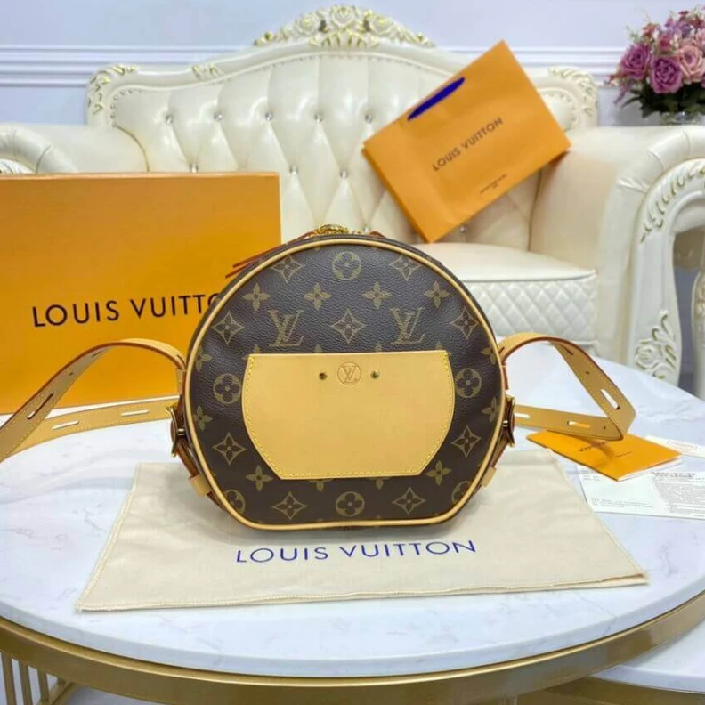 Mythick ru Outside f LV Monogram Boite Chapeau Souple MM