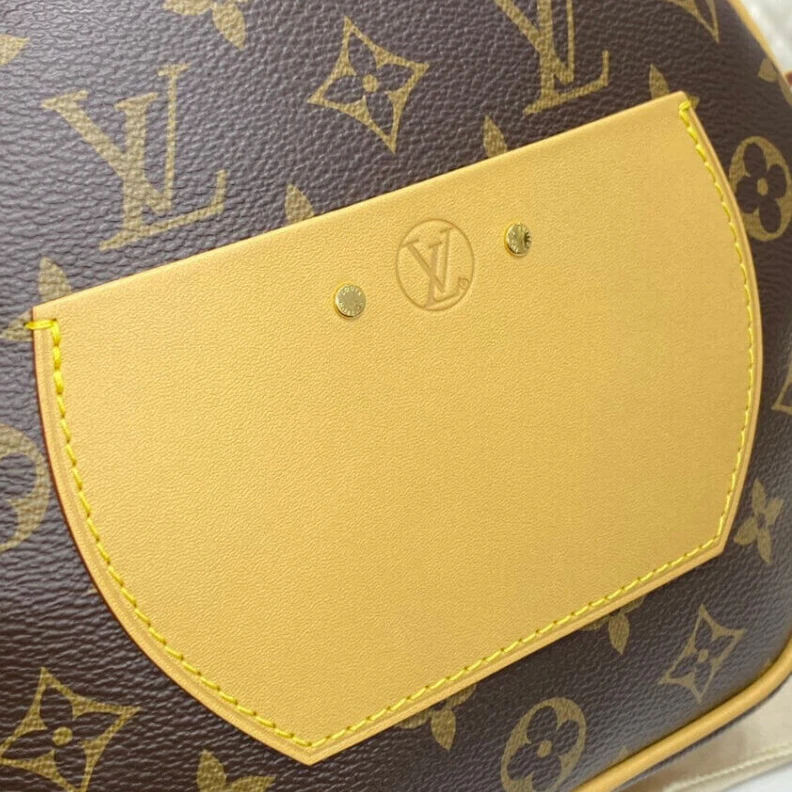 Mythick ru Outside f LV Monogram Boite Chapeau Souple MM