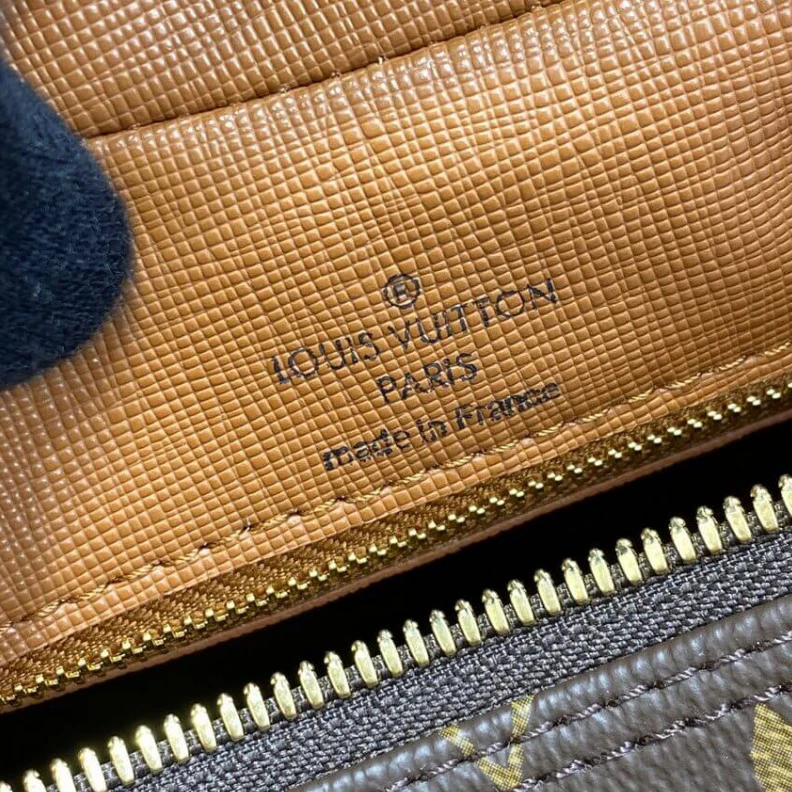 Lv belts replica This chic LV Monogram Boulogne 30 Shoulder Bag