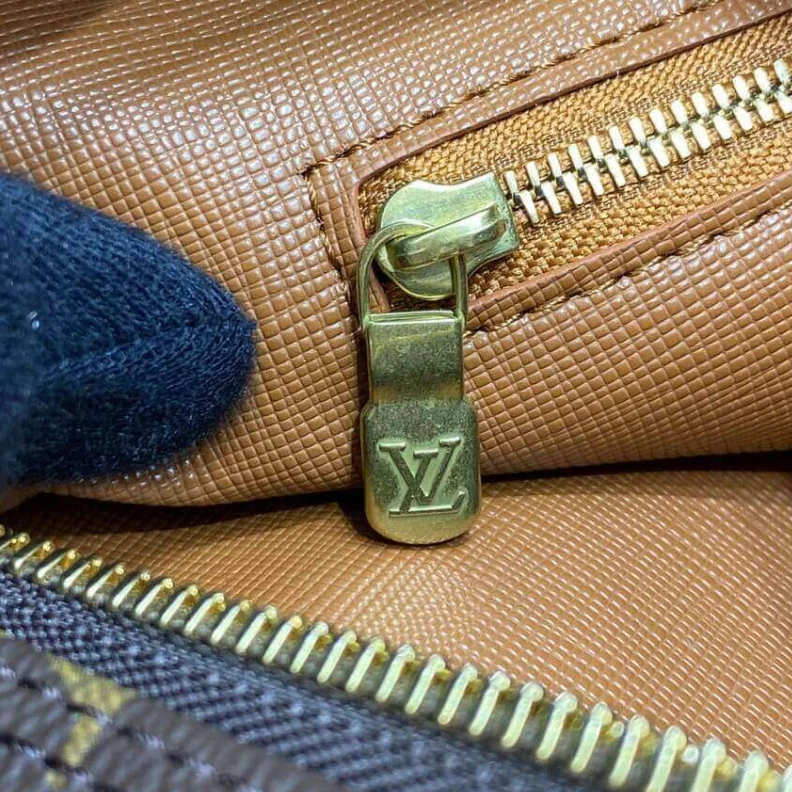 Lv belts replica This chic LV Monogram Boulogne 30 Shoulder Bag