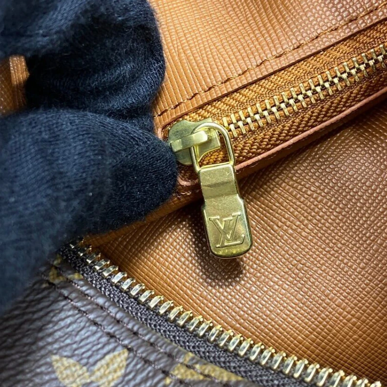 Mythick ru Adjustabl LV Monogram Boulogne 35 Shoulder Bag