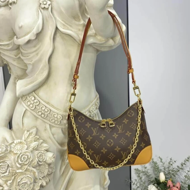 Replica bags 4 leather Louis Vuitton Monogram Boulogne Beige